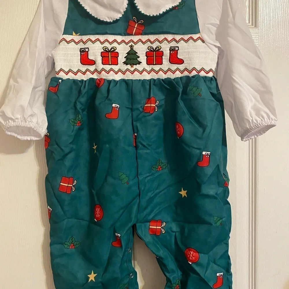 NWT Smocked Holiday Outfit